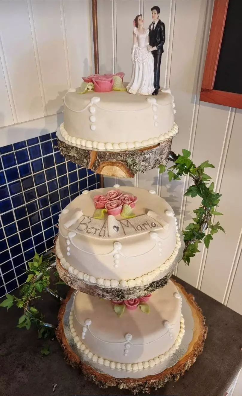 Eleganta bröllopstårtor