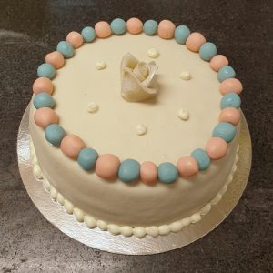 Gender reveal-tårta